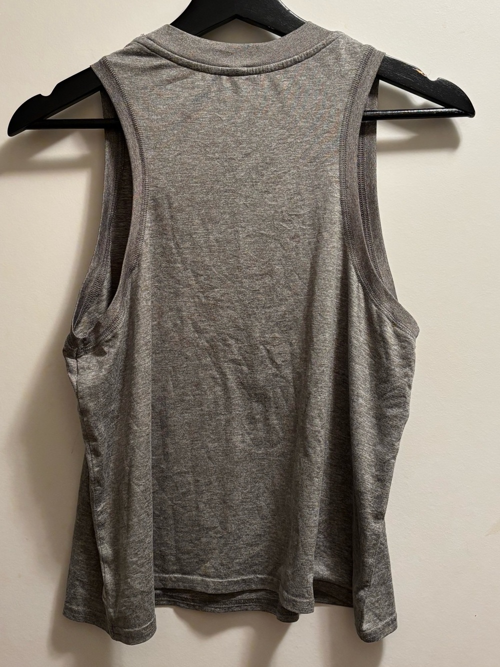 Vuori Grey Sleeveless Tank Top - Picture 2 of 6